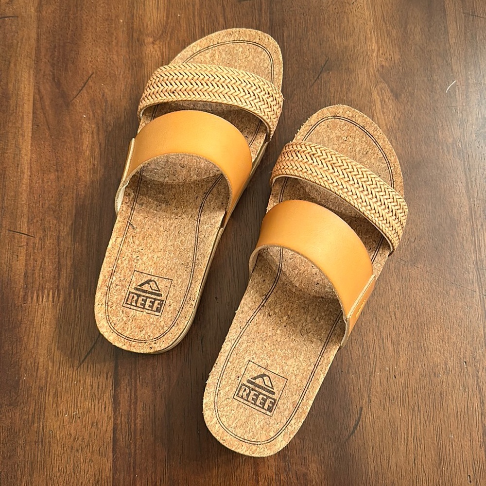 Platform sandals